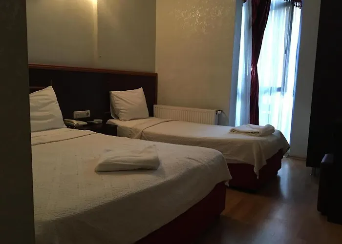 Red White Hotel Istanboel