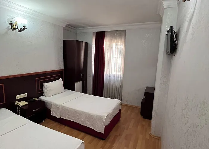 Red White 2* Стамбул