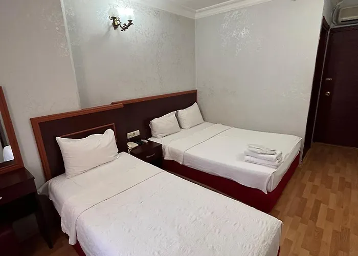 Red White איסטמבול