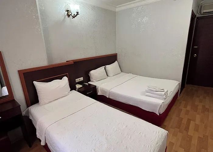 Red White 2* 이스탄불